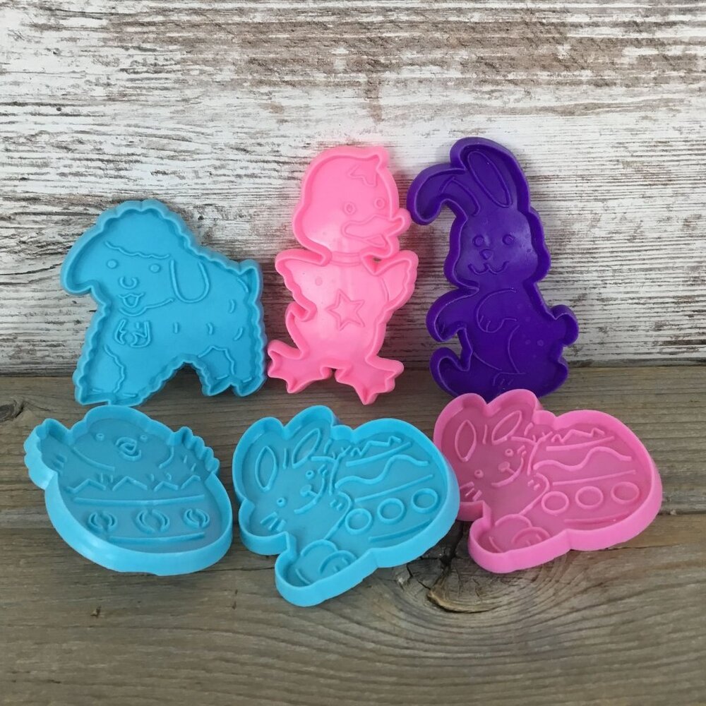Set of 6 Plastic Easter Cookie Cutters – Bunnies, Chicks, Lamb – Made in China